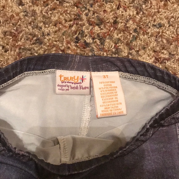 Super cute leggings!! - Picture 4 of 5